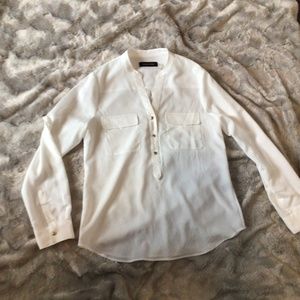 Ivanka Trump, Off white blouse, new condition, small